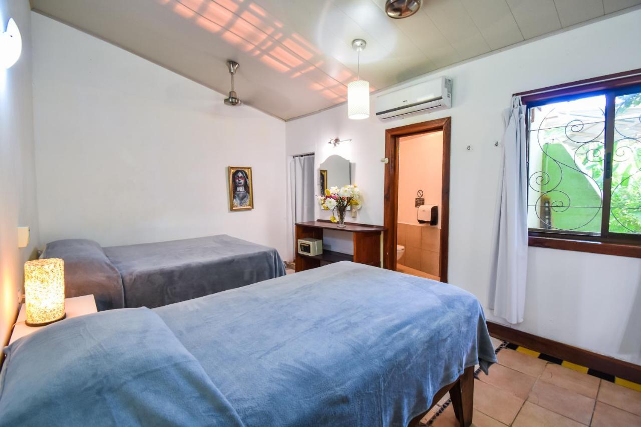 Cabinas Jacaranda Puerto Viejo de Talamanca Exteriér fotografie