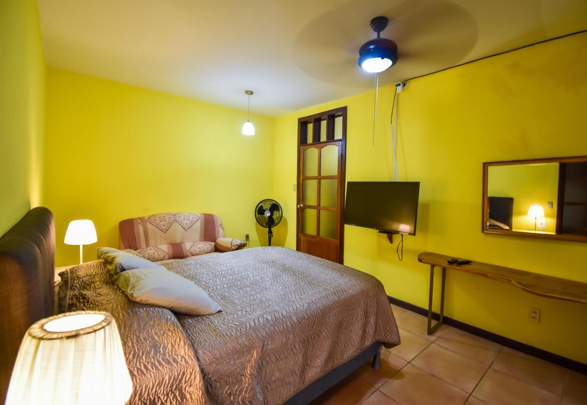 Cabinas Jacaranda Puerto Viejo de Talamanca Exteriér fotografie