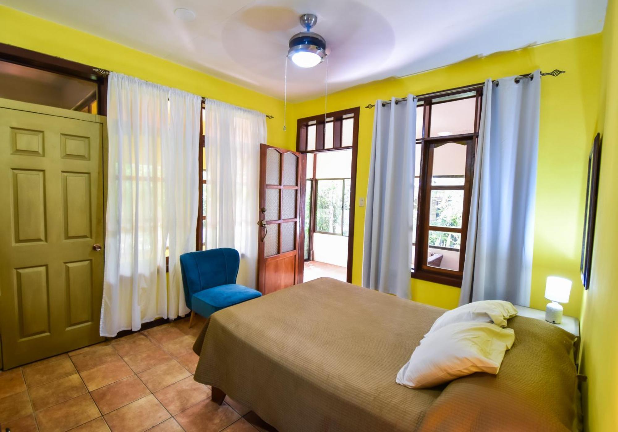 Cabinas Jacaranda Puerto Viejo de Talamanca Exteriér fotografie