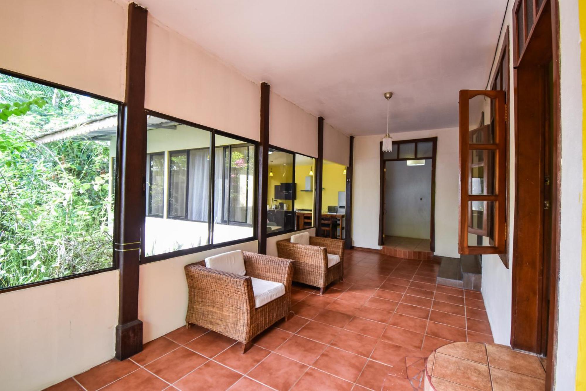 Cabinas Jacaranda Puerto Viejo de Talamanca Exteriér fotografie