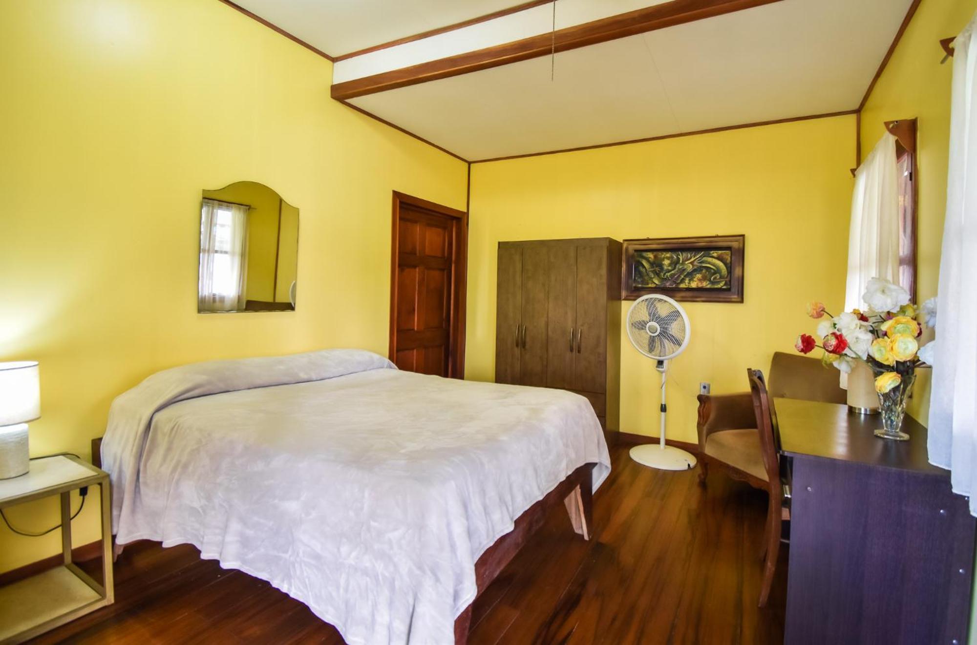 Cabinas Jacaranda Puerto Viejo de Talamanca Exteriér fotografie