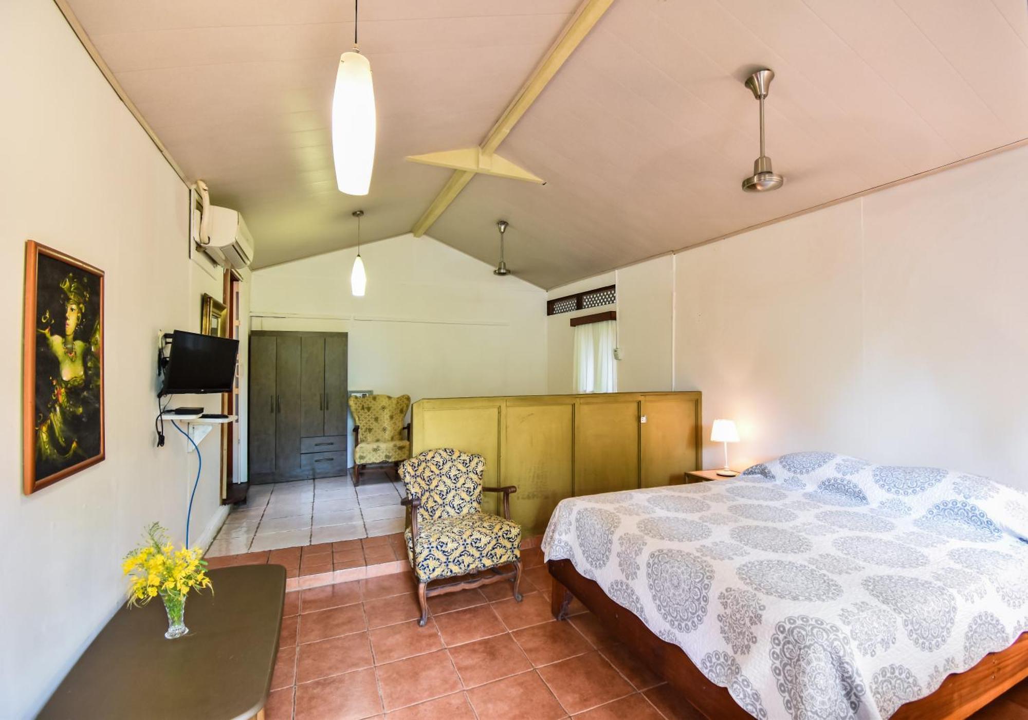 Cabinas Jacaranda Puerto Viejo de Talamanca Exteriér fotografie